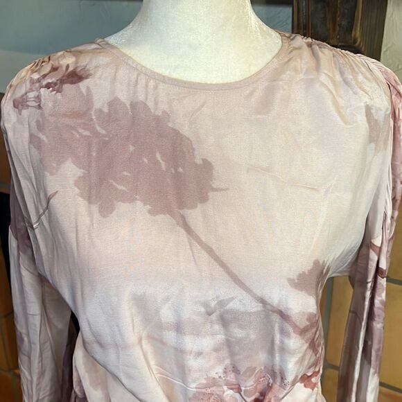 ALLSAINTS Cassandra Ume viscose/poly mini Dress in Petal Pink, 6! - Picture 2 of 10